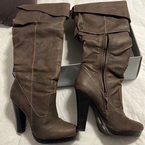 Jessica Simpson high heel under the knee boots